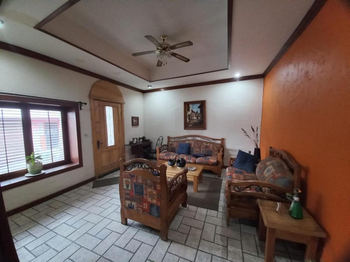 Home Stay Maria Hidalgo del Parral Exterior photo